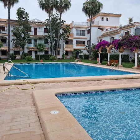 El Patio Apartment *